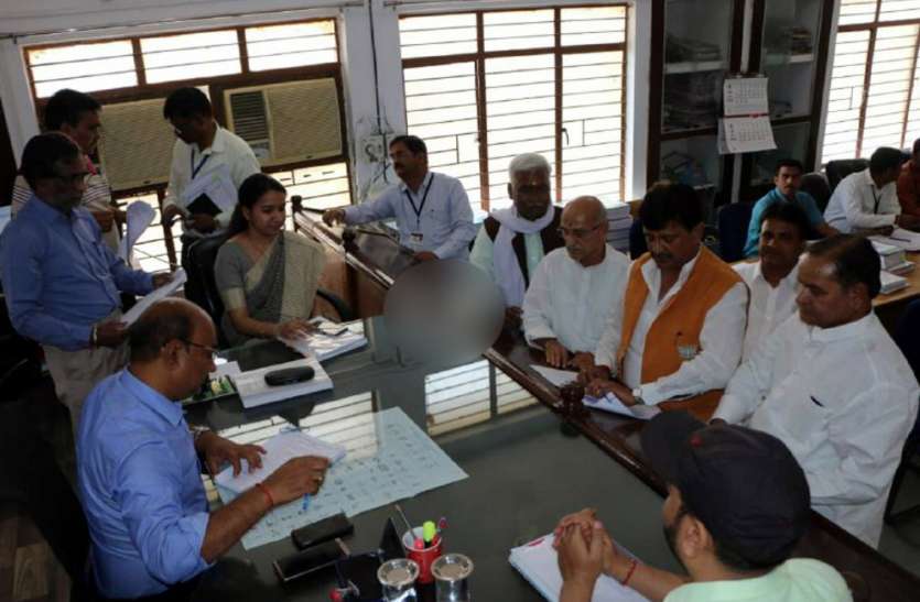 Election 2019: BJP candidate Ganesh Singh filed nomination in satna Election 2019: भाजपा प्रत्याशी गणेश सिंह ने दाखिल किया नामांकन, पूर्व सीएम शिवराज भी पहुंचे सतना