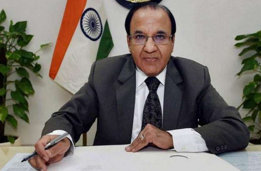 CIC सुप्रीम कोर्ट के जज के बराबर है चीफ इलेक्शन कमिश्नर की सैलरी, जानिए हर महीने कितनी पाते हैं तनख्वाह