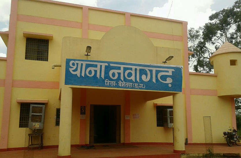 Bemetara Patrika डेढ़ लाख कैश छोड़ कर अंग्रेजी शराब और सीसीटीवी का सिस्टम ले गए चोर