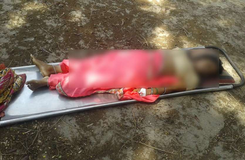 woman dead body पति के सामने नवविवाहिता पत्नी की हो गई मौत, कोख में पल रहा था 5 माह का बच्चा, पसरा मातम