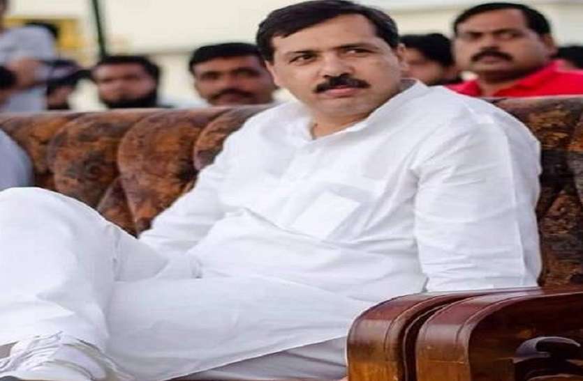 up news सुरक्षा की मांग कर रहे पूर्व सांसद बाहुबली धनंजय सिंह की बढ़ सकती है परेशानी