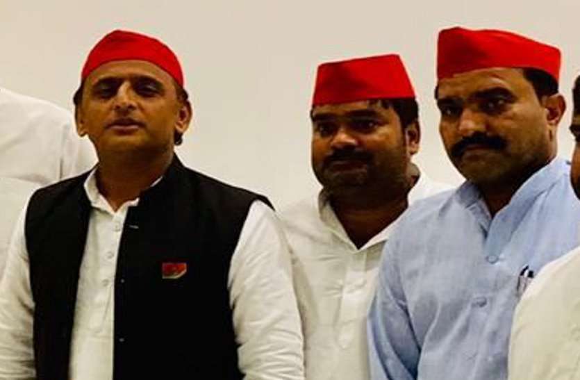 Lok sabha election 2019 : डकैत ददुआ के बेटे को समाजवादी पार्टी ने दिया खजुराहो से टिकट