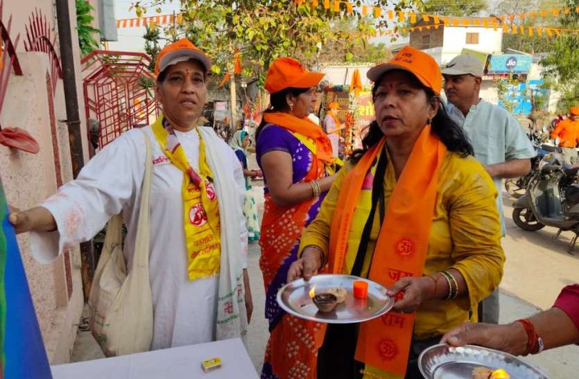 श्री रामनवमी शोभायात्रा घर-घर पहुंच रही प्रभात वाहन रैली