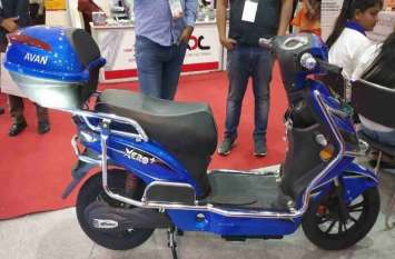 bike review : read full review of avan xero plus electric scooter लुक्स और परफॉरमेंस का जबरदस्त कॉम्बिनेशन है Avan xero plus, पढ़ें पूरा रिव्यू