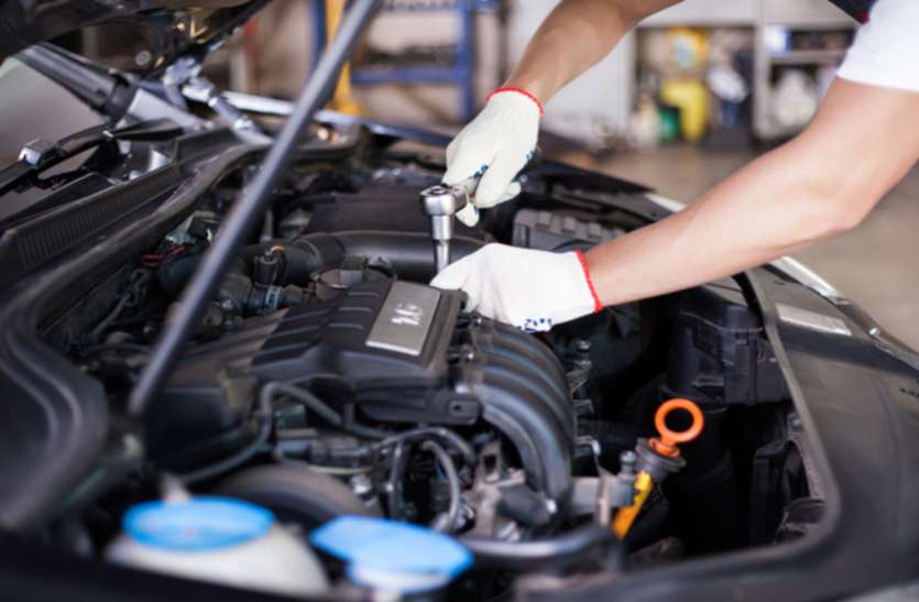 car service कार सर्विसिंग के नाम पर इस तरह लोगों को बनाया जाता है बेवकूफ, ऐंठे जाते हैं लाखों रूपए