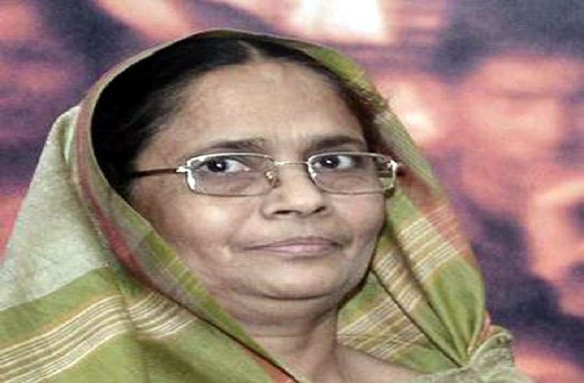 Who is Krishna Patel Select by congress for gonda lok sabha seat जानें कौन है कृष्णा पटेल, जिन्हें कांग्रेस ने गोंडा सीट से दिया टिकट