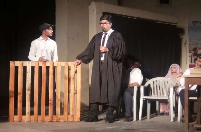 Special Theater Show In Udaipur यह कहानी भारत के सबसे बड़े व्यवसायी की अचानक मृत्यु के पीछे के रहस्य की दास्तां है।