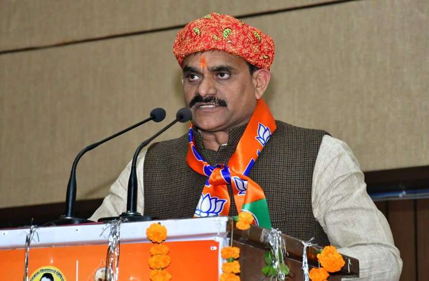 खजुराहो लोकसभा सीट से क्यों भाजपा ने विष्णुदत्त शर्मा को दिया टिकट,कौन है शर्मा यहां पढ़ें खजुराहो लोकसभा सीट से क्यों भाजपा ने विष्णुदत्त शर्मा को दिया टिकट,कौन है शर्मा यहां पढ़ें