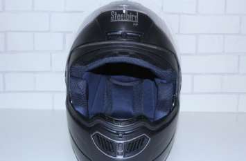 steelbird's SBA-1 HF helmet makes you free to attend call while riding पैसा वसूल है steelbird का नया हेलमेट, फोन से भी कर पाएंगे कनेक्ट
