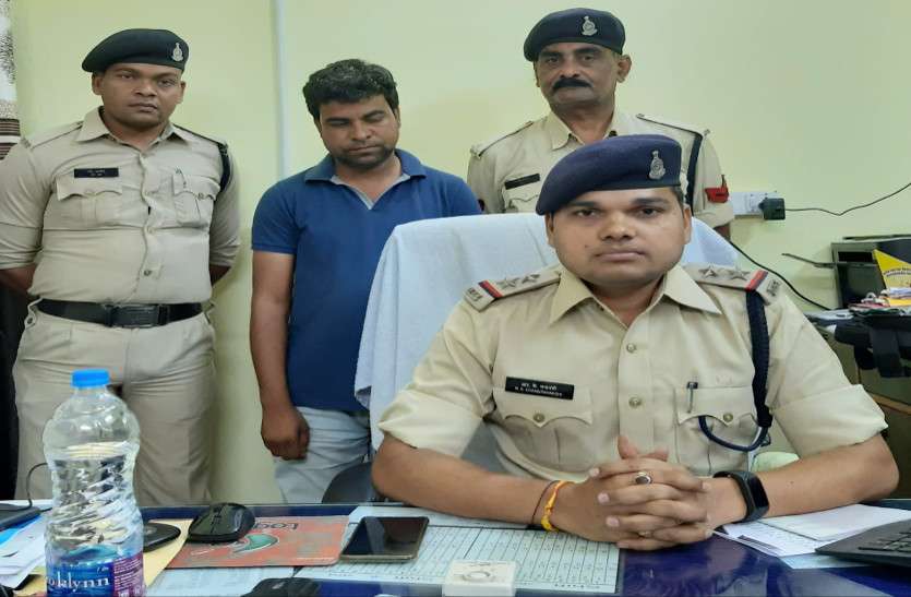 आरोपी के खिलाफ केस दर्ज पति को जेल से छुड़ाने के लिए महिला को चुकानी पड़ी ऐसी कीमत............