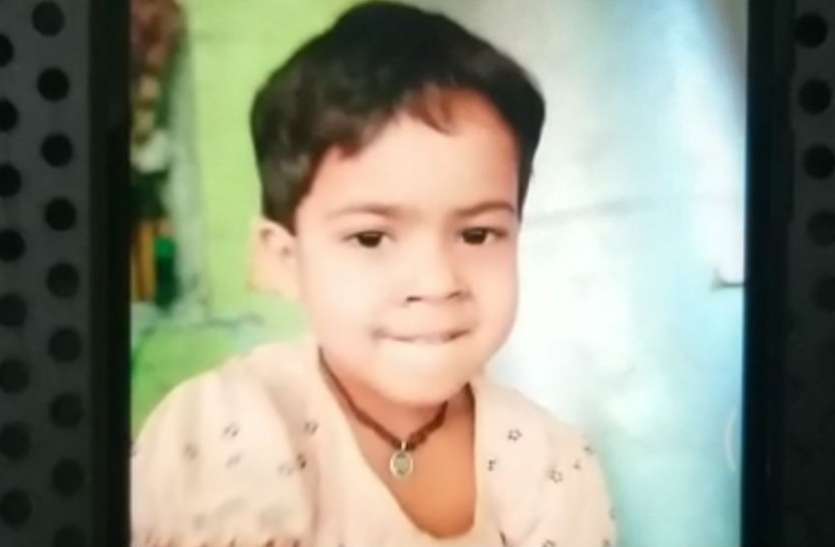 death balika VIDEO: उत्तर प्रदेश के फिरोजाबाद में मौसी के घर आई छह साल की मासूम को अज्ञात वाहन ने रौंदा, मौत