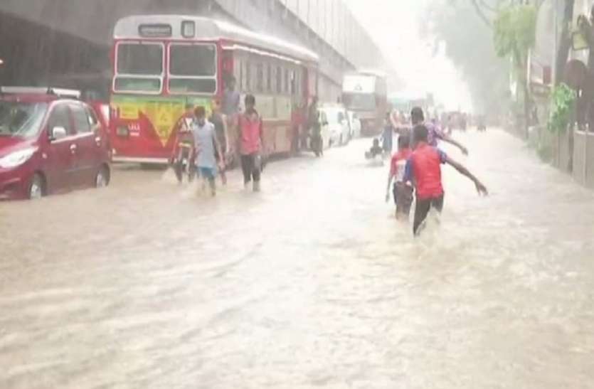 rain बारिश का कहर, बदलते मौसम ने ली 30 से ज्यादा जान