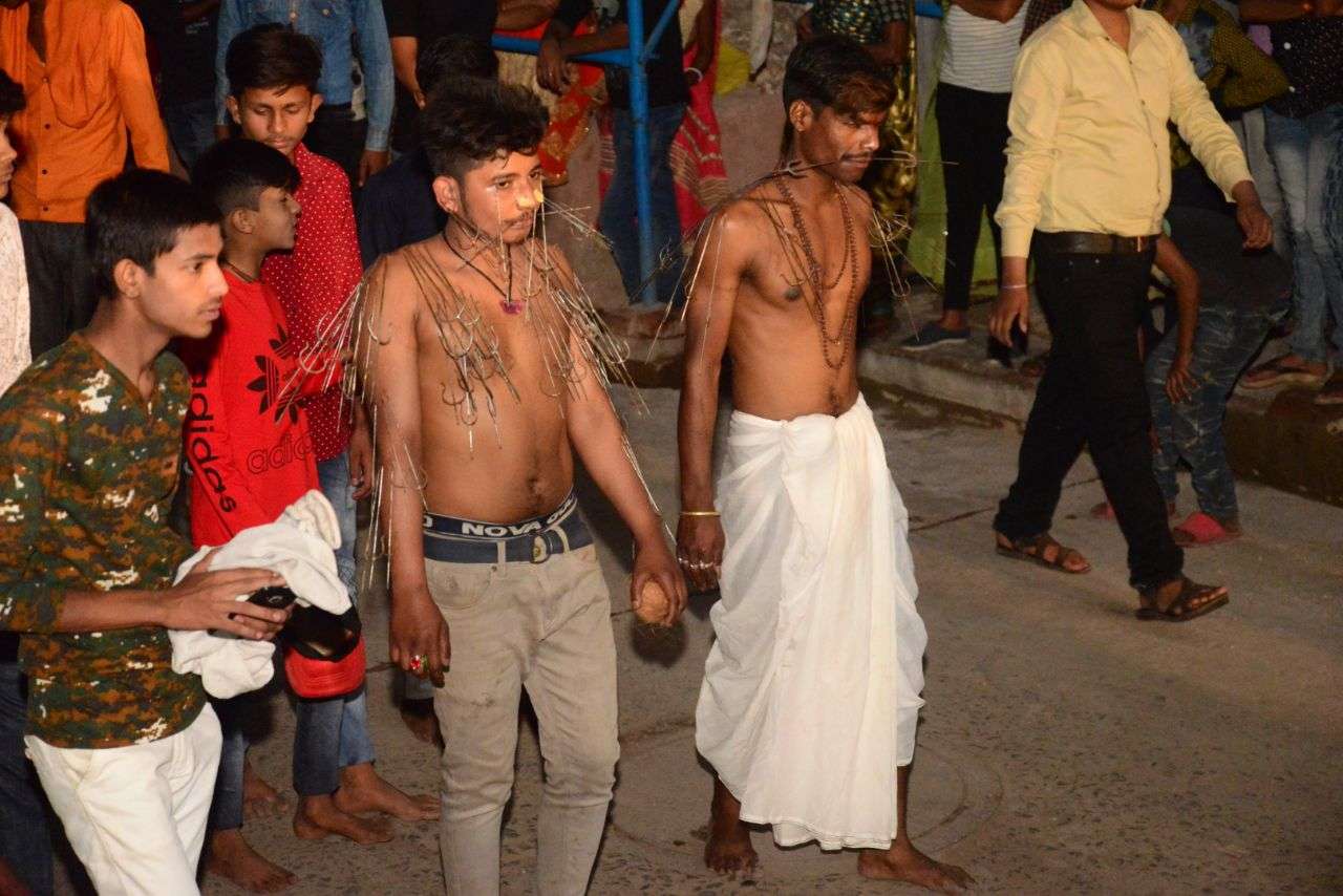badi khermai ke jaware, jawara julus in jabalpur