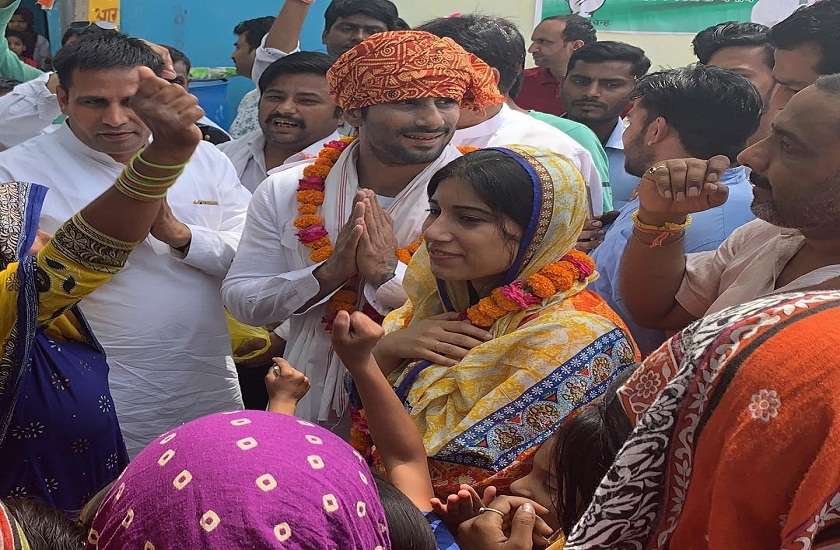 prateik babbar campaigned for raj babbar