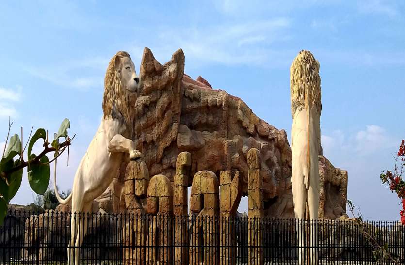 lucknow अशफाक उल्ला प्राणी उद्यान में शेरों को लाये जाने के लिए चुनाव आयोग ने दी इजाजत