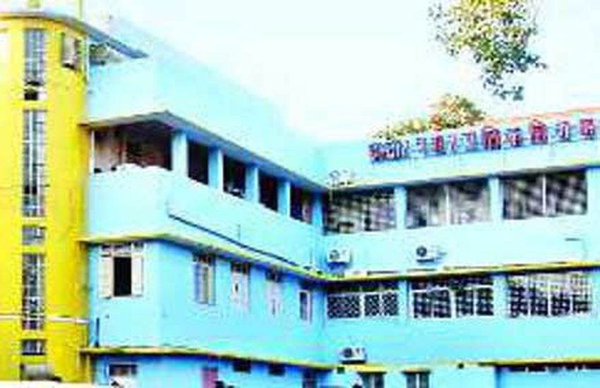 indore लापरवाही बरतने पर उपयंत्री सस्पेंड