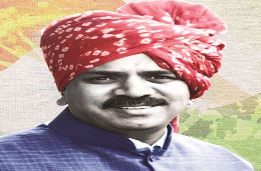 महावीर को पूजने की नहीं, समझने की जरूरत भगवान महावीर अहिंसा के प्रखर प्रवक्ता थे