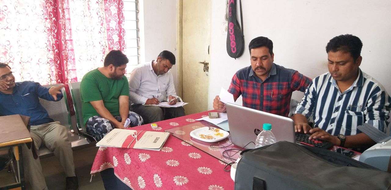 breaking दमोह जिले की हटा नगरपालिका का सब इंजीनियर सागर में 60 हजार की रिश्वत लेते पकड़ाया