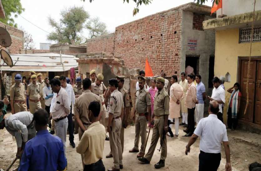 ayodhya रामलला का दर्शन से पहले मलिन बस्ती में जाएंगे सीएम योगी, कड़ी सुरक्षा के लिये लगी पुलिस