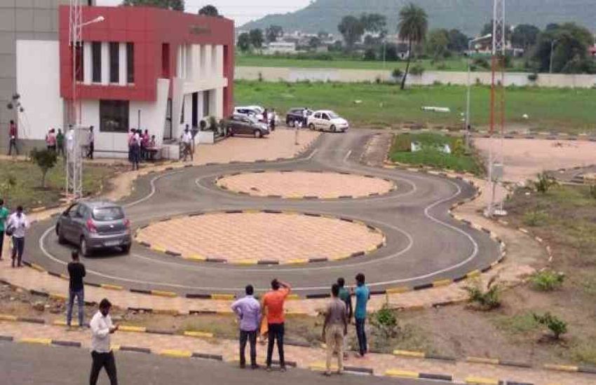 indore अटक गए सैकड़ों लाइसेंस, यह थी वजह