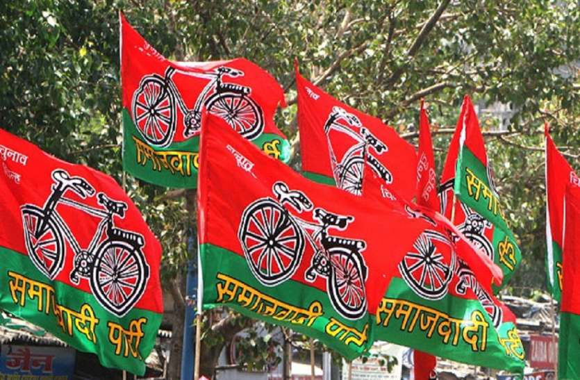 Samajwadi Party मिर्जापुर लोकसभा सीट पर बदला जा सकता है उम्मीदवार, चर्चा हुई तेज
