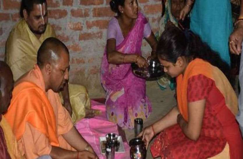 Yogi Adityanath प्रचार पर बैन तो धार्मिक यात्रा पर निकले योगी, अयोध्या-देवीपाटन के बाद बनारस भी जाएंगे