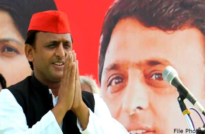 Akhilesh Yadav अखिलेश यादव का पीएम मोदी पर बड़ा हमला, कहा ‘ये चुनाव चाय वाले बनाम दूध वाले का है’