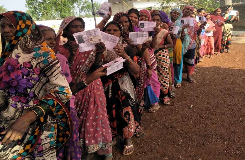 lok sabha election 2019 छत्तीसगढ़ में पहले दो घंटे में 10.42 प्रतिशत मतदान, अंतागढ़ में सबसे कम 9 प्रतिशत वोट पड़े