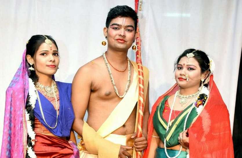 Presentation of Janki Mangal Drama in katni संप्रेषणा नाट्य मंच की प्रस्तुति: नाटक जानकी मंगल से कलाकारों ने बांधा समां