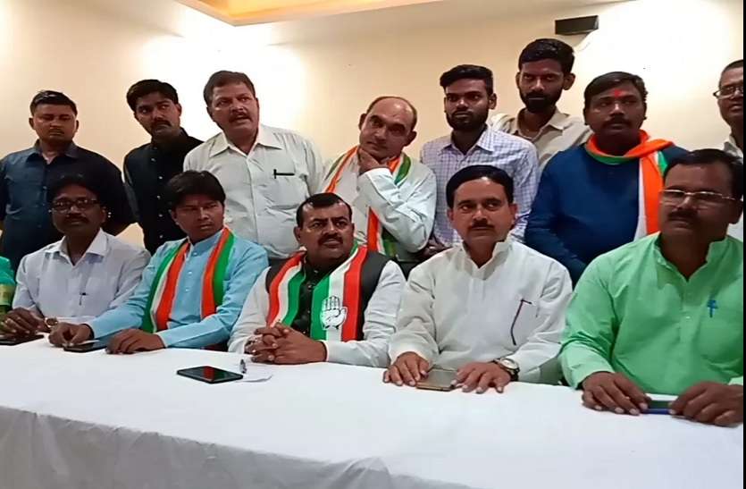 Congress candidate say himself a bigger Rambhakta from BJP कांग्रेस के इस प्रत्याशी ने खुद को बताया भाजपा से बड़ा रामभक्त, कहा भगवान राम की नैया उसके समाज ने पार लगाई