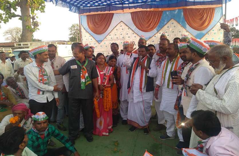 Minister Kawasi Lakhma कांग्रेस के इस मंत्री के बिगड़े बोल, कहा- पीएम मोदी के धर्म और उनके कितने बच्चे हैं पर उठाए सवाल