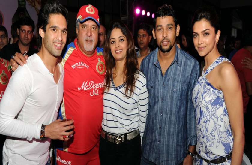 ipl-late-night-parties