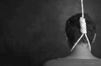 man hang down with married woman in mahendragarh अवैध संबंधों के चलते 3 बच्चों के पिता ने महिला के साथ फांसी लगाकर किया सुसाइड