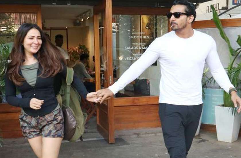 kim-sharma-and-harshvardhan-rane-break-up-after-a-short-relationship