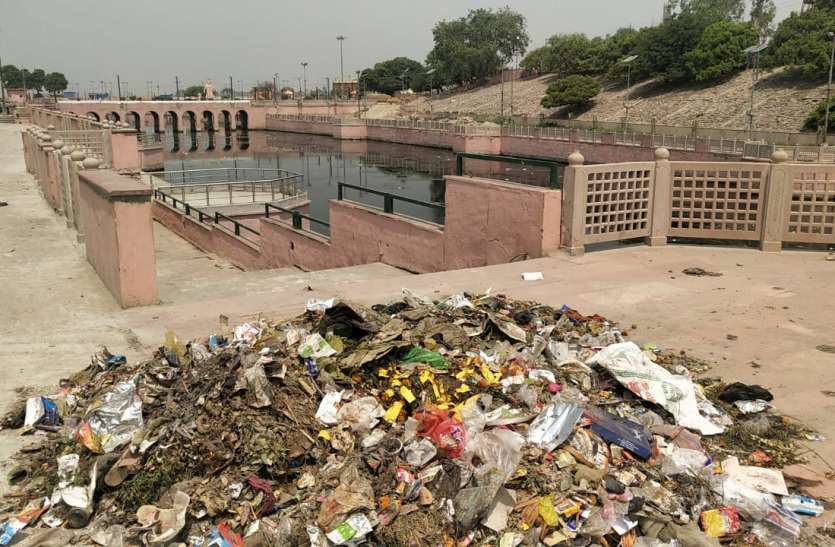 Babari Masjid Petitioner Iqbal Ansari Ayodhya was not developed अयोध्या के कण कण में बसें हैं राम फिर भी का विकास अधूरा - इकबाल अंसारी,बाबरी मस्जिद के मुद्दई