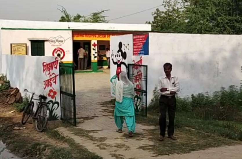 Voting आगरा लोकसभा सीट: बूथ पर पुनर्मतदान में 58.30 फीसद मतदान