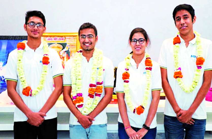 मूंगफली वाले के बेटे ने किया कमाल, ऑल इंडिया में हासिल की 10वीं रैंक