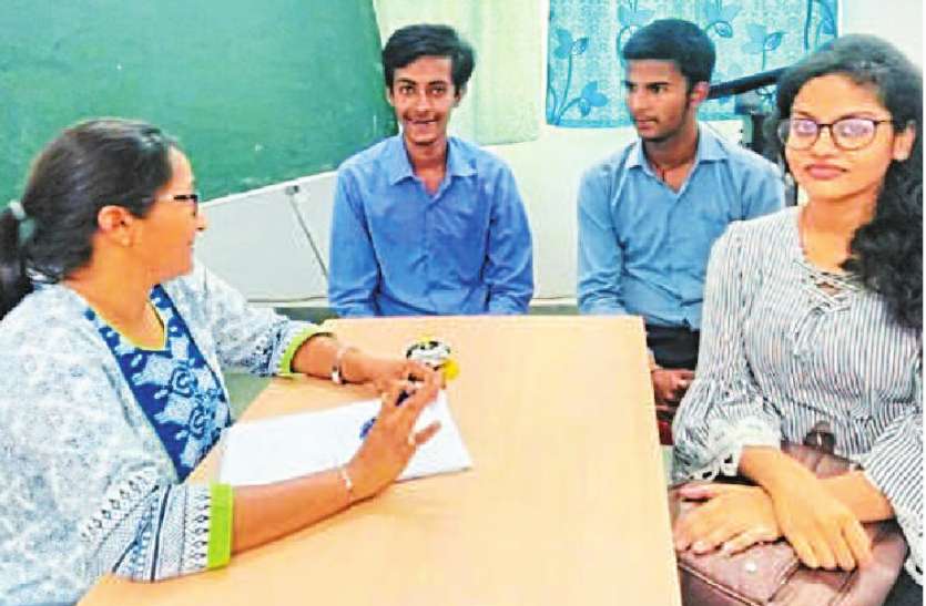 Seminar आइडिया पर काम करने के पहले मार्केट में रिसर्च के साथ नवीनता पर दें ध्यान