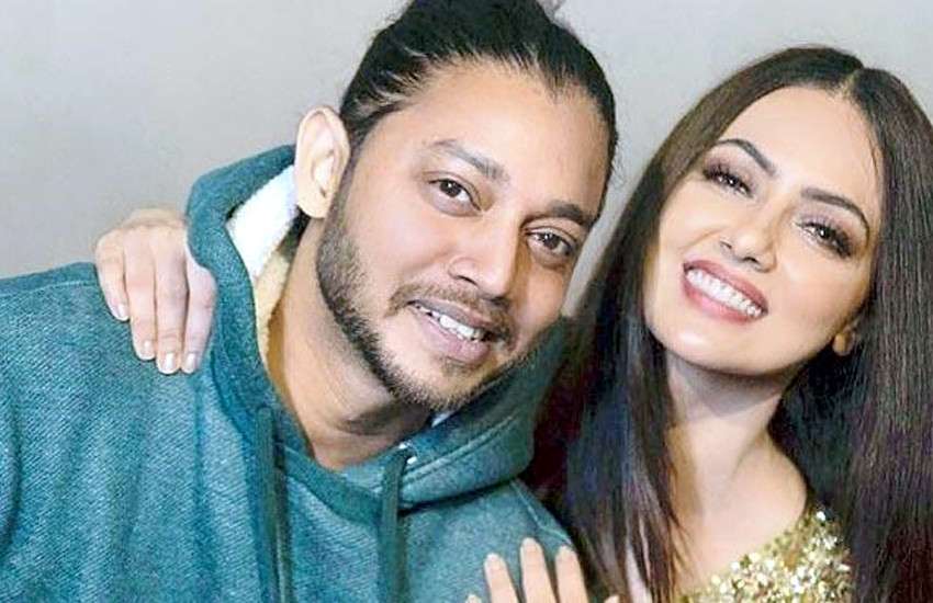 Sana Khan Announced Her Relationship With Melvin Louis - डासिंग टीचर को दिल दे बैठी सलमान की ये एक्ट्रेस, सोशल मीडिया पर इस अंदाज में किया प्यार का इजहार | Patrika News