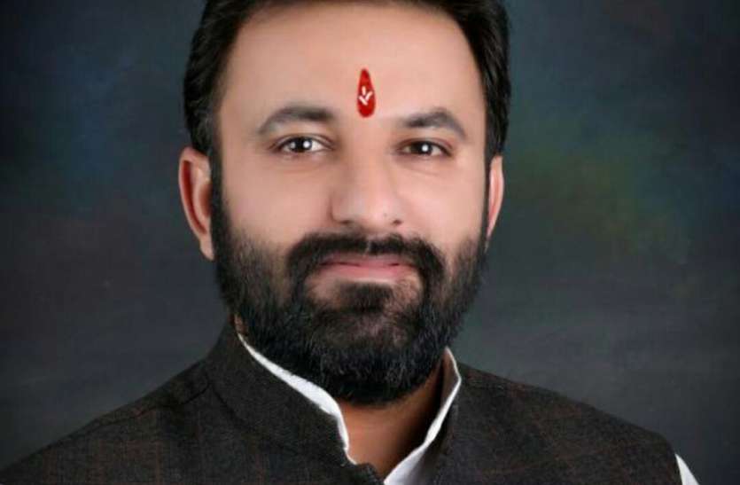 nitin Kohali न वैश्य, न ब्राह्मण, शिवपाल की पार्टी ने इन पर लगाया दांव