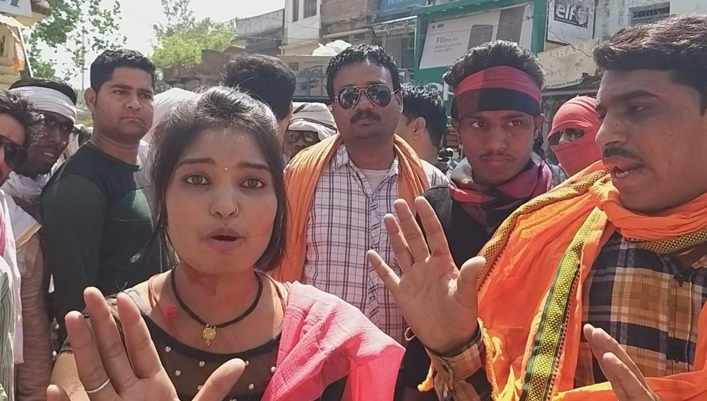Husband and mother-in-law was beaten by, the victim serious पति व सास, ससुर ने की मारपीट, पीडि़ता गंभीर