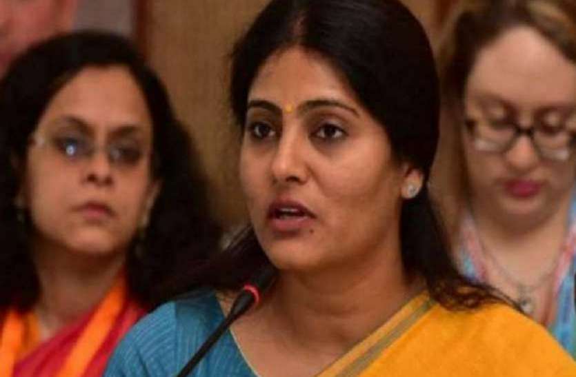 anupriya patel वेंटिलेटर पर है कांग्रेस, नहीं मिल रहे प्रत्याशी: अनुप्रिया पटेल