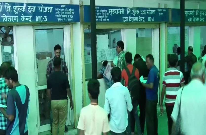 sms hospital भारी पड गया इश्कः पति के आने से पहले प्रेमी को ऐसी जगह छुपाया पत्नी ने..... कि इस हालात में पहुंचाना पड़ा अस्पताल