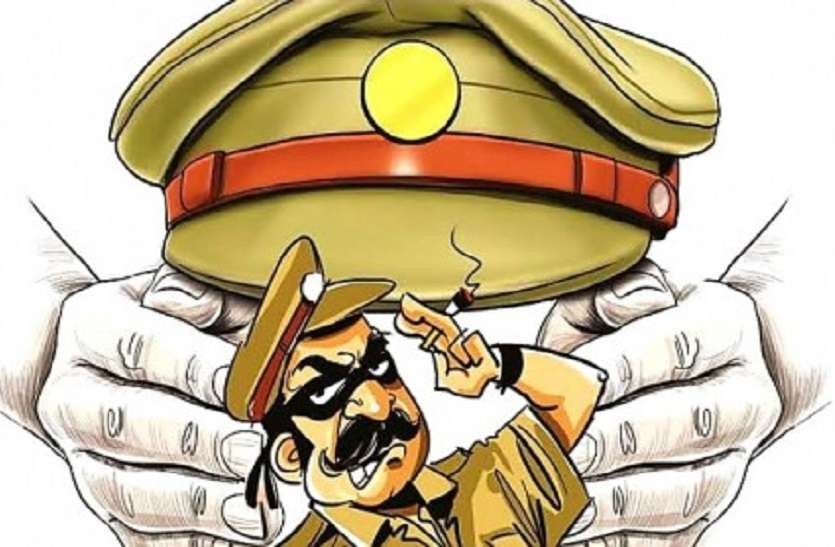 up news चौकी इंचार्ज की दबंगई, पीड़ित ने वापस नहीं ली शिकायत तो ठूंस दिया लॅाकअप में