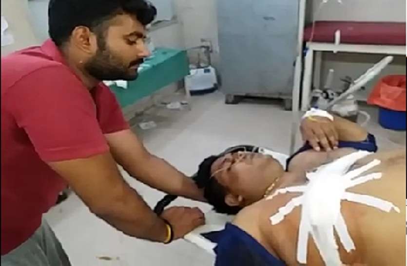 young man attempted suicide in bahraich नेतागिरी में बिजी रहती थी पत्नी, पति ने तंग आकर कर डाला ये कारनामा, जानकर रह जाएंगे दंग