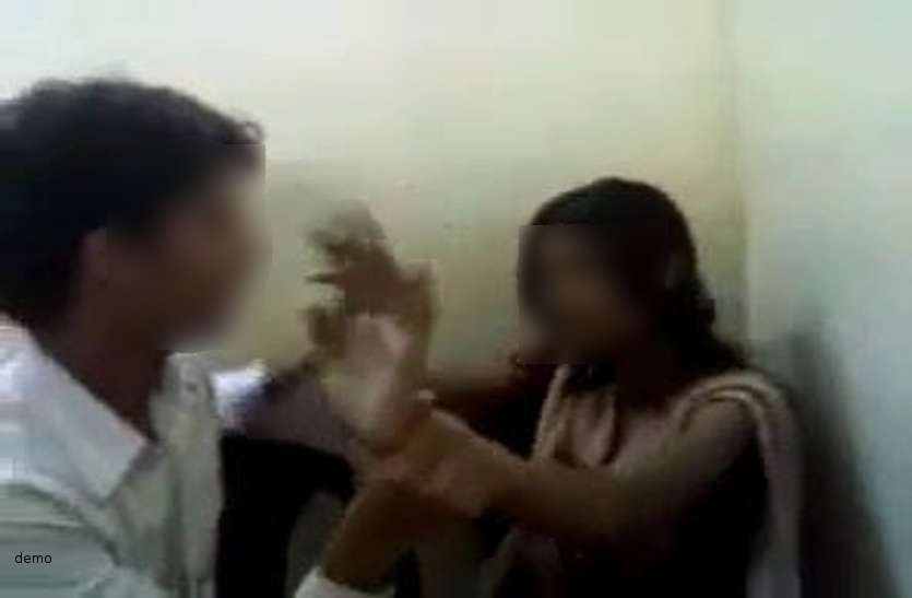 crime news GF की शादी तय होने की खबर सुनते ही चोरी-छिपे मिलने पहुंचा BF, जब घरवालों ने पकड़ लिया इस हाल में तो...
