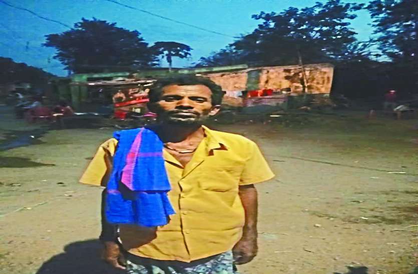 crime जिंदा व्यक्तियों को पंचायत सचिव ने बताया मृत, कलक्टर ने किया निलंबित