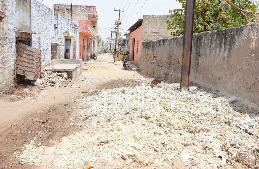 Powerloom area is bad even if it is between the city नगर के बीच होने पर भी पावरलूम क्षेत्र बदहाल