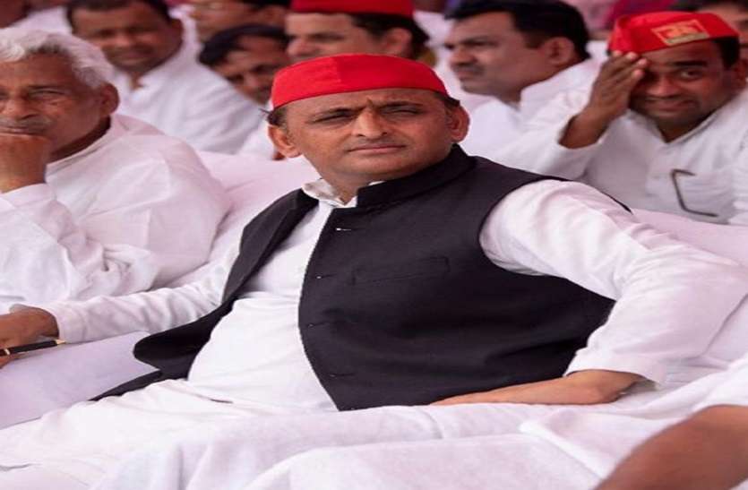 up news आजमगढ़ में होने वाली अखिलेश की चार जनसभा रद्द कर दी गई, प्रशासन पर लगाया आरोप