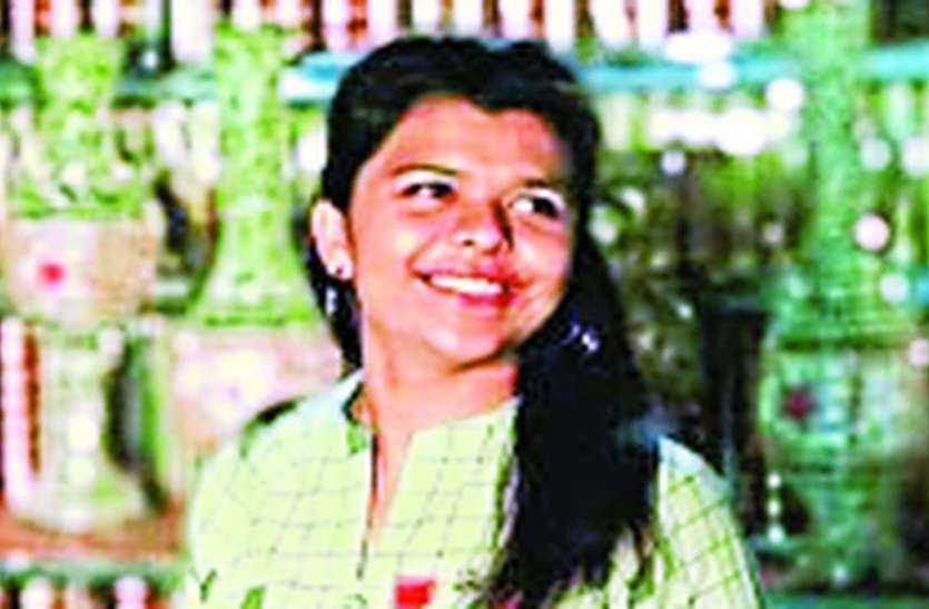 girl बहन को लेने आई युवती की हादसे में मौत, परिवार में मचा कोहराम